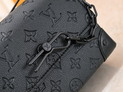 Anum Bags Detail
