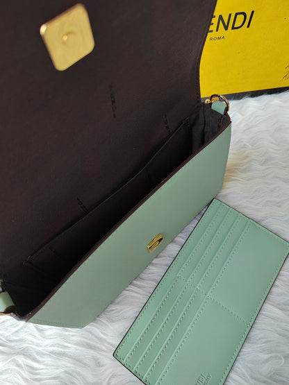 Anum Bags Detail