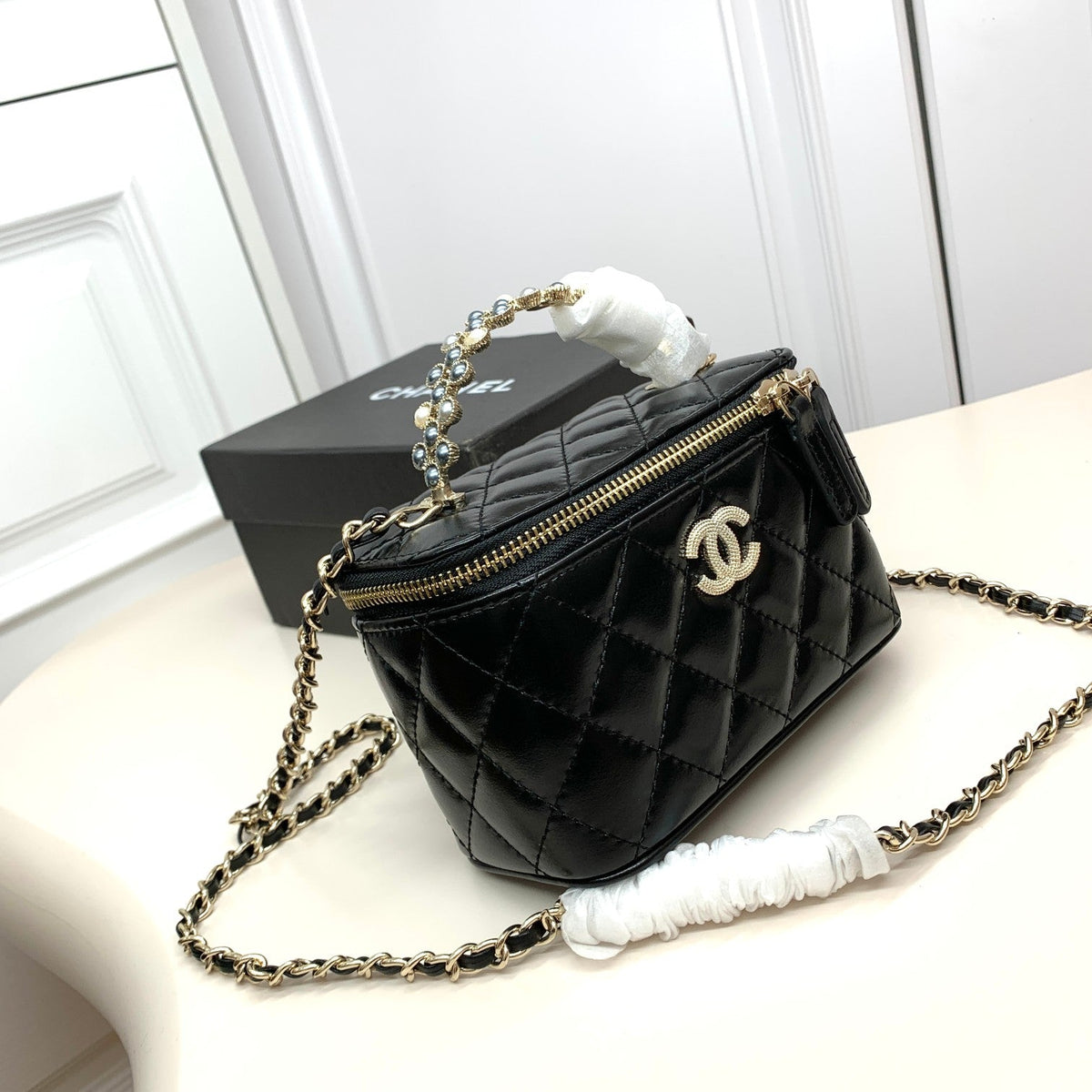 Anum Bags Detail