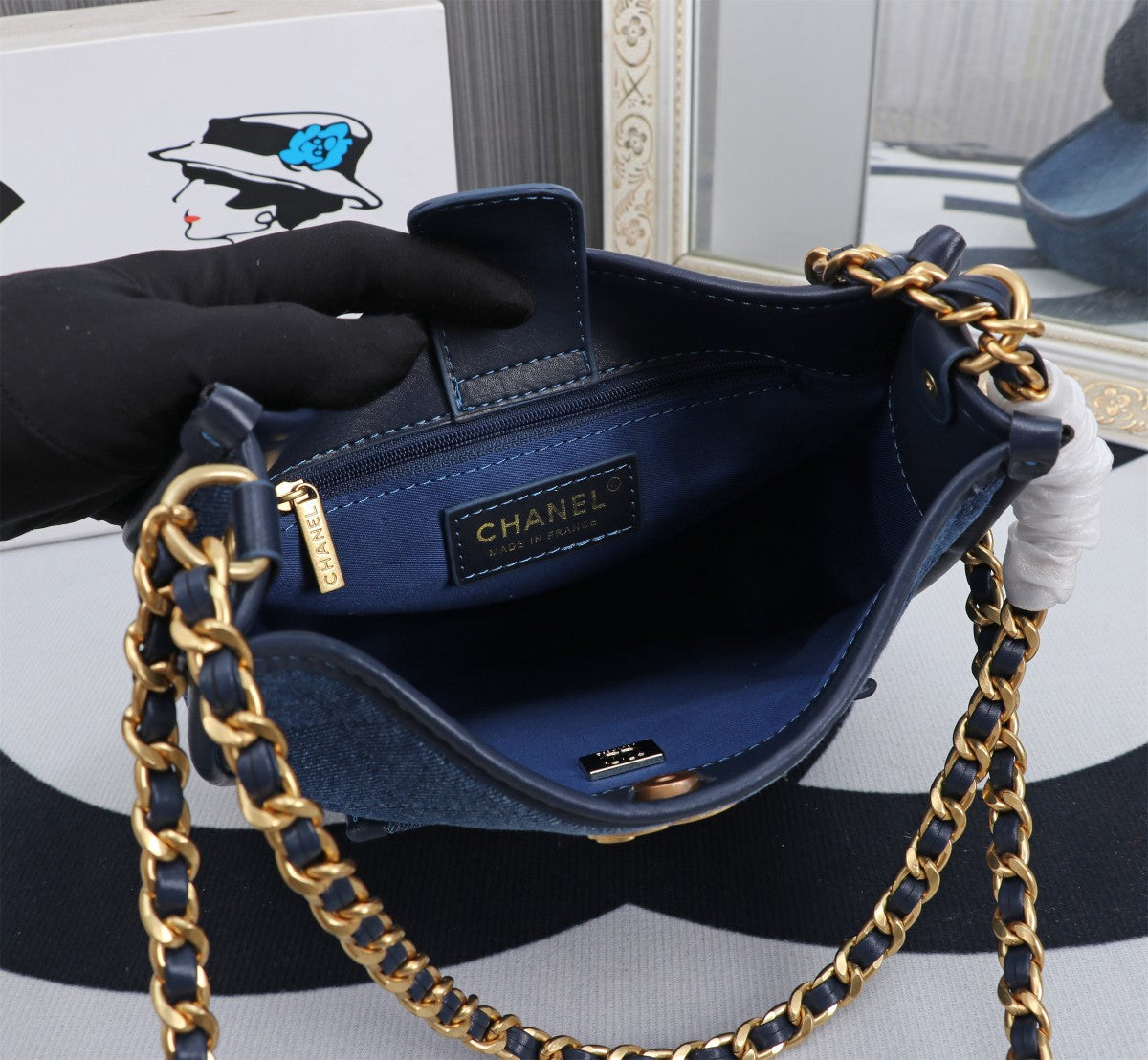 Anum Bags Detail