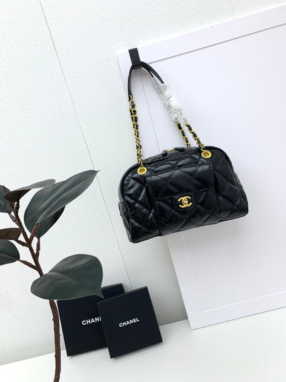 Anum Bags Detail