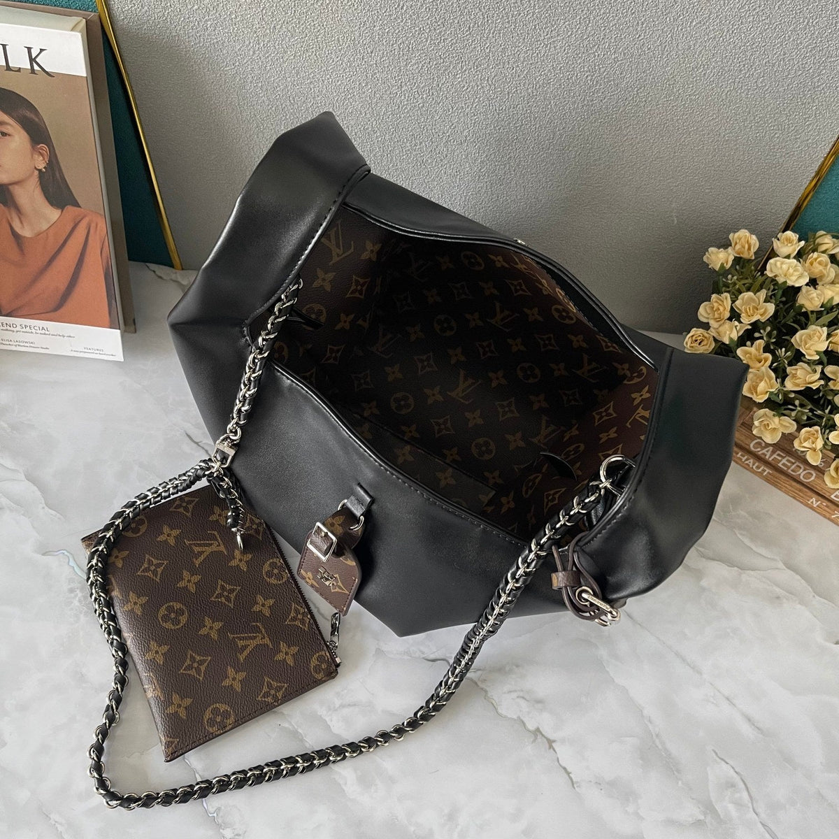 Anum Bags Detail