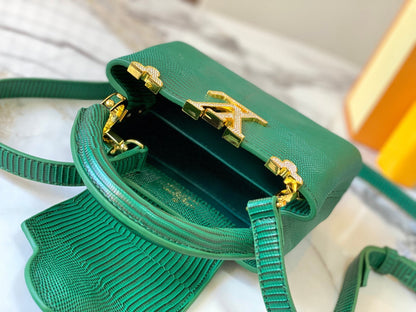 Anum Bags Detail