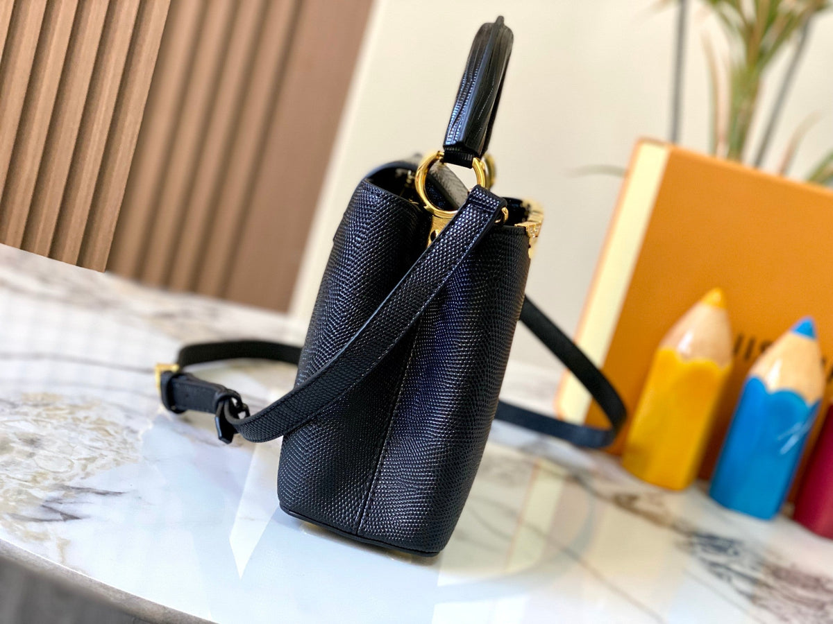 Anum Bags Detail