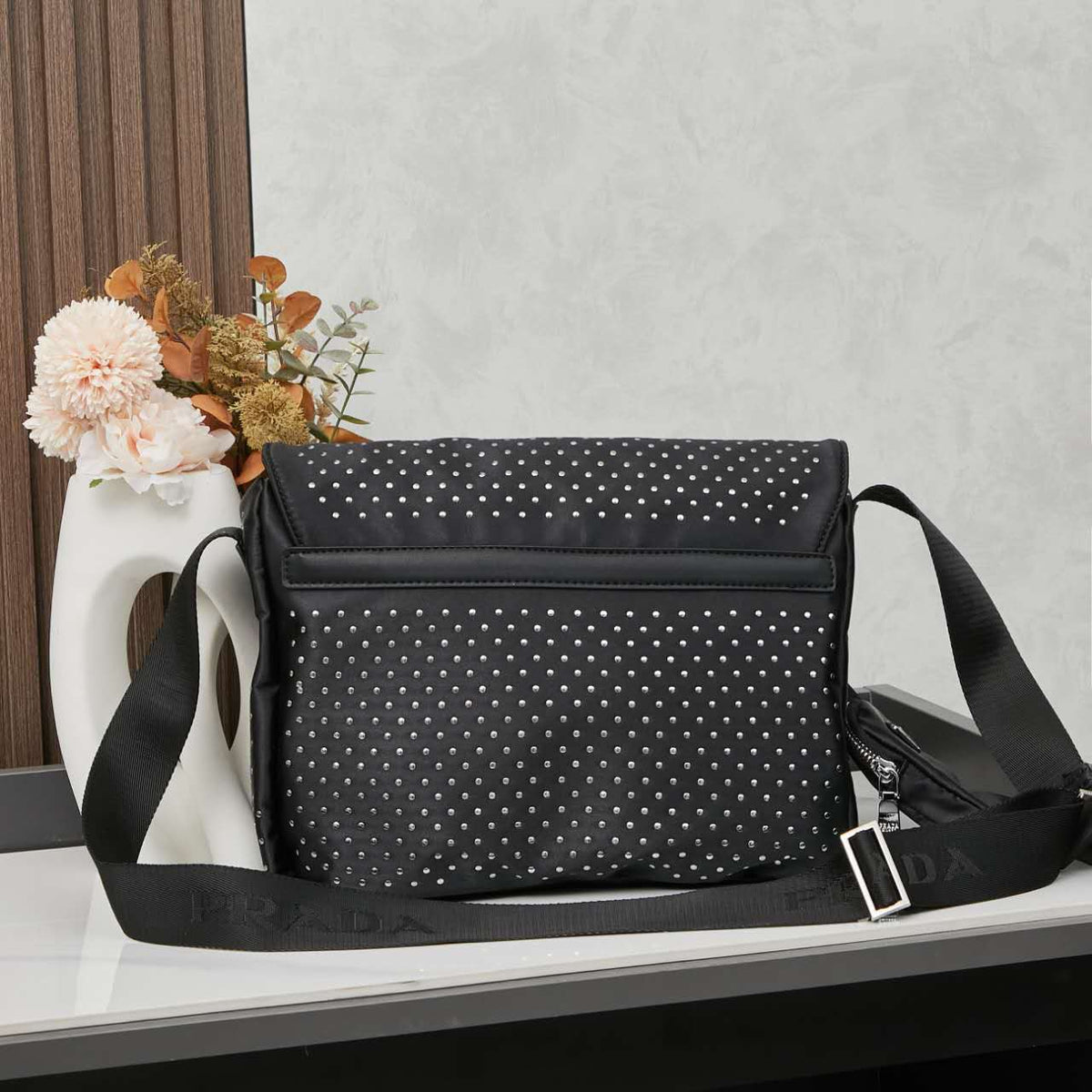 Anum Bags Detail