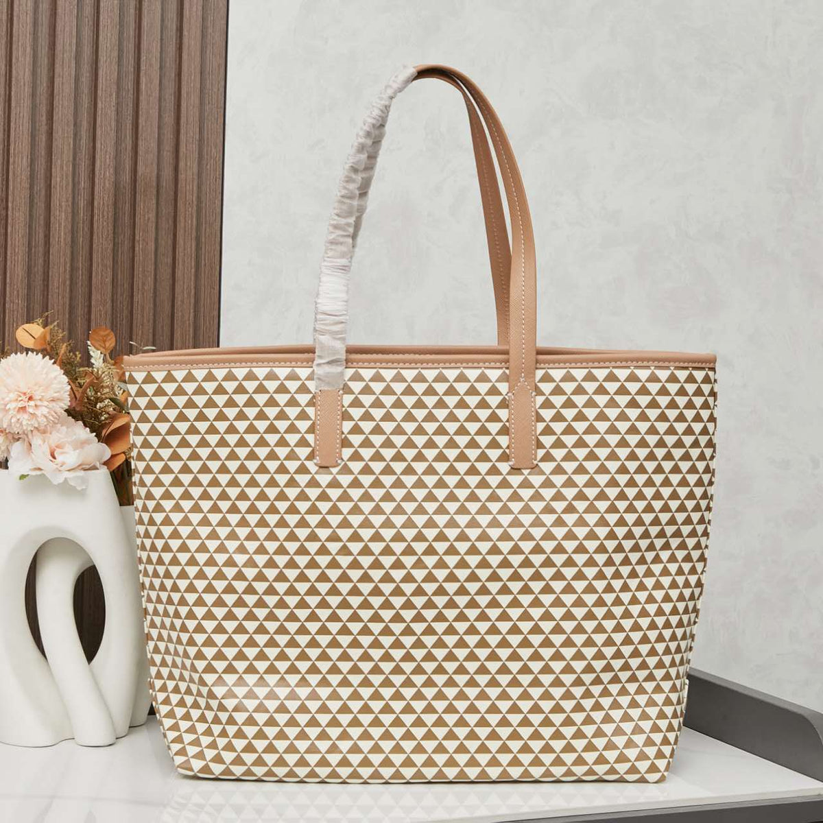 Anum Bags Detail