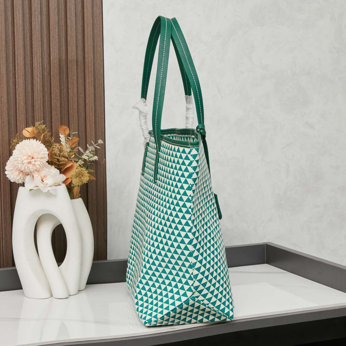 Anum Bags Detail
