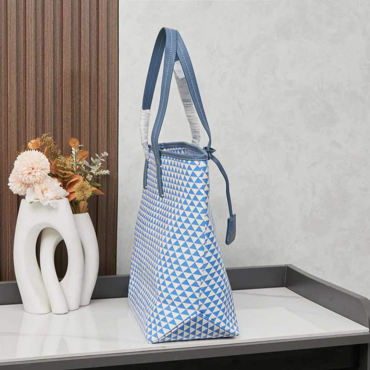 Anum Bags Detail