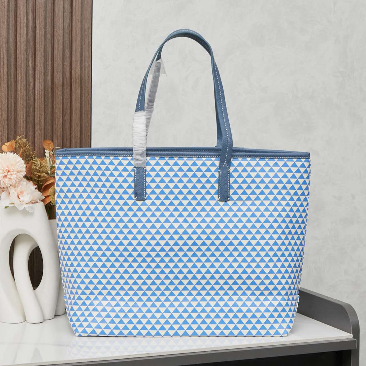 Anum Bags Detail