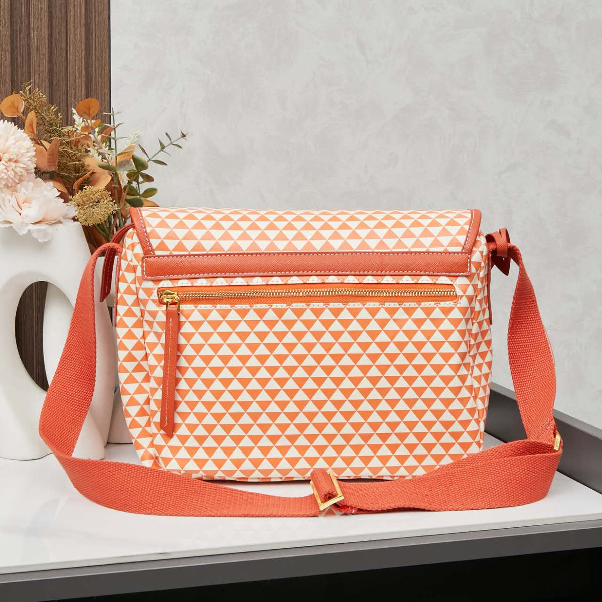 Anum Bags Detail