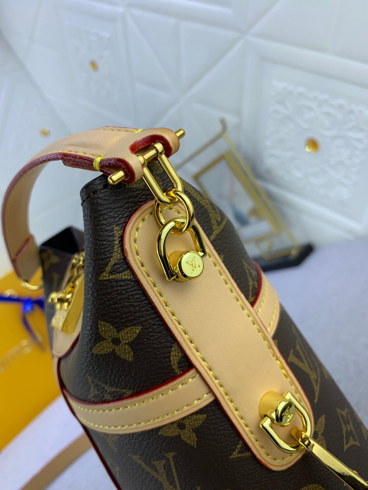 Anum Bags Detail