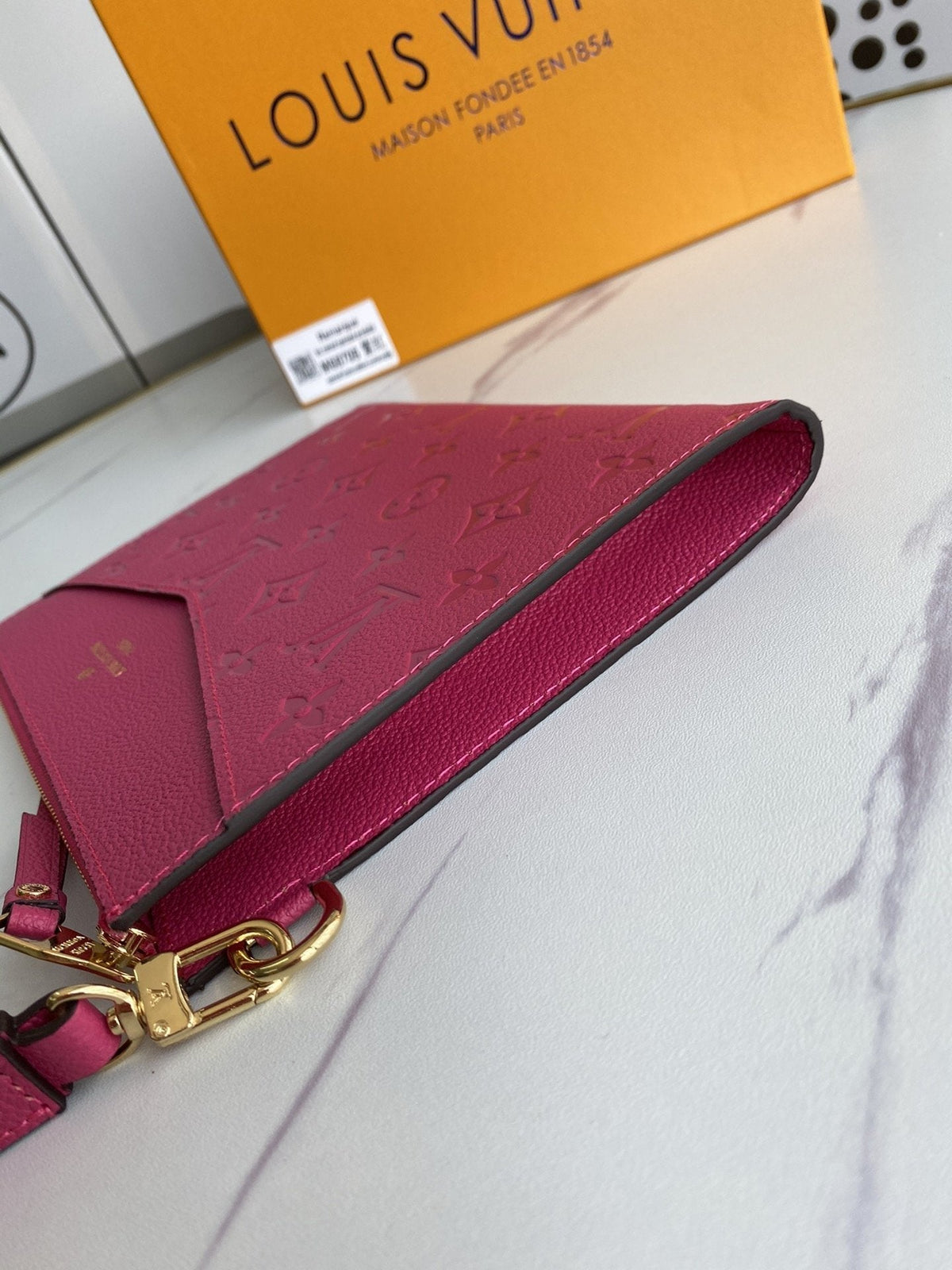 Anum Bags Detail