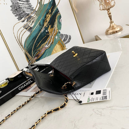 Anum Bags Detail