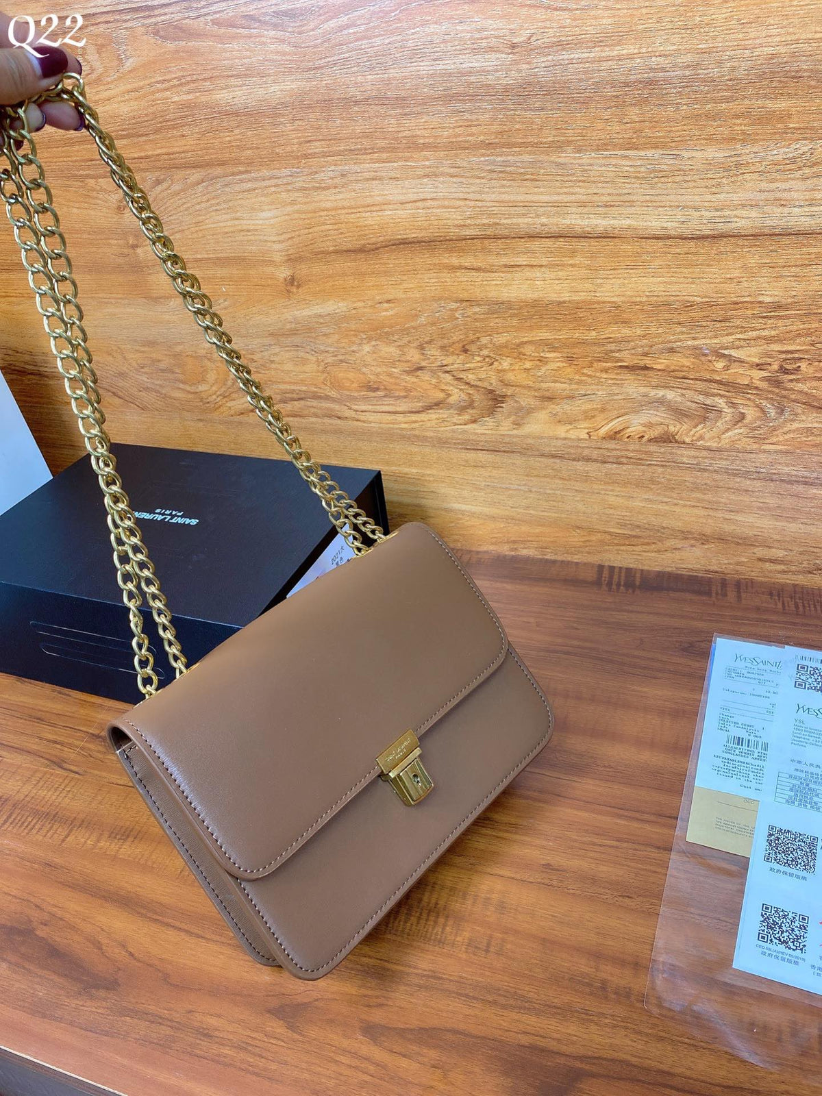 Anum Bags Detail