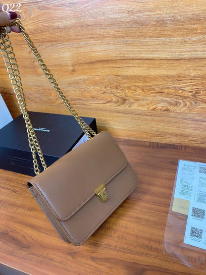 Anum Bags Detail