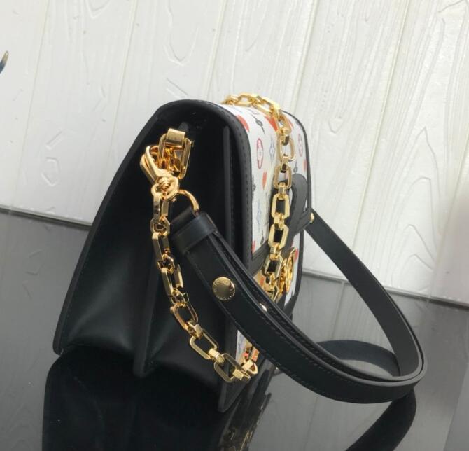 Anum Bags Detail