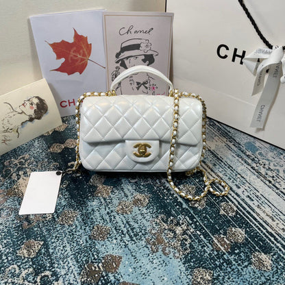 Anum Bags Detail