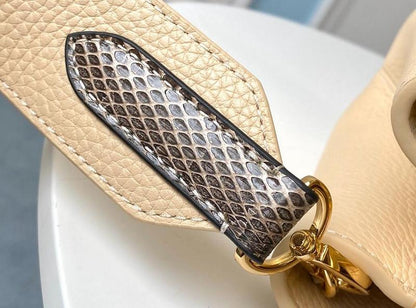 Anum Bags Detail