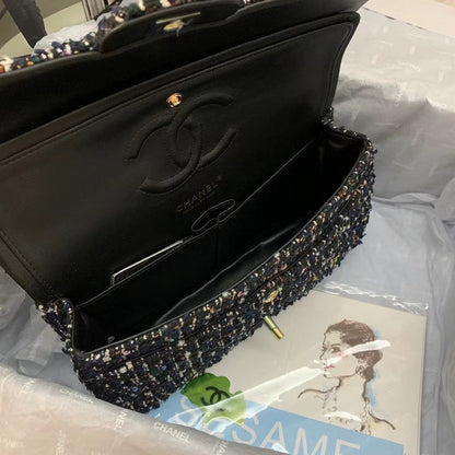 Anum Bags Detail
