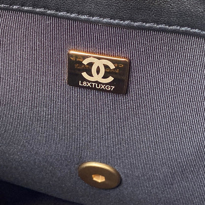 Anum Bags Detail
