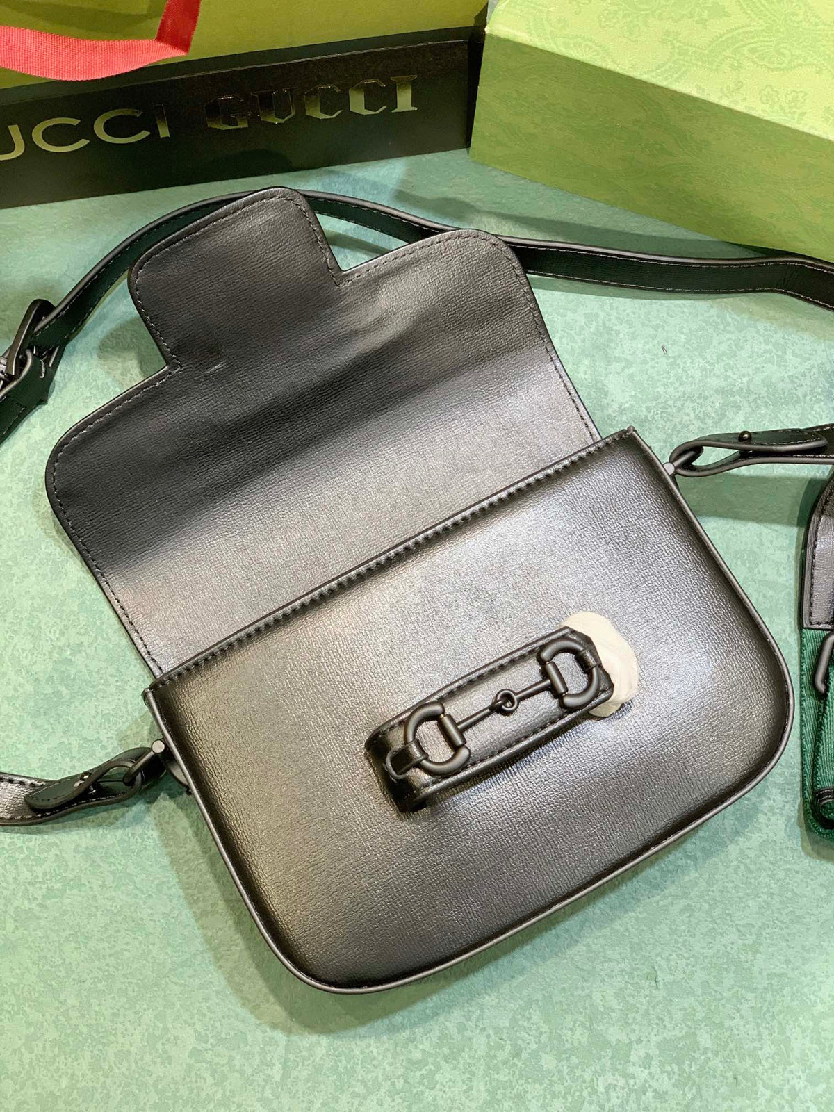 Anum Bags Detail