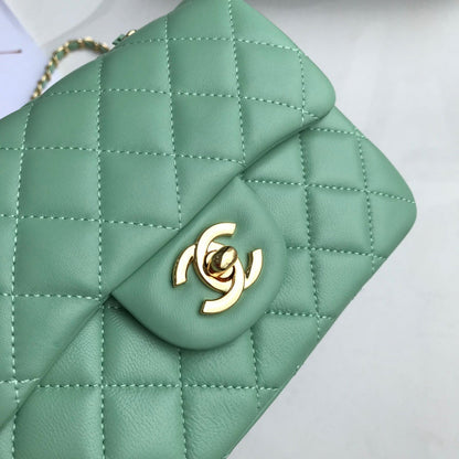 Anum Bags Detail