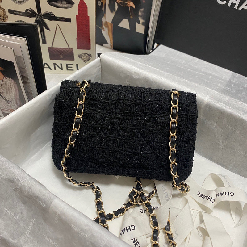 Anum Bags Detail