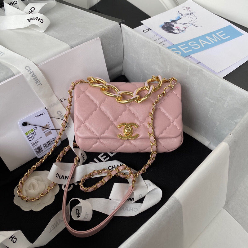 Anum Bags Detail
