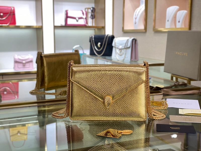 Anum Bags Detail