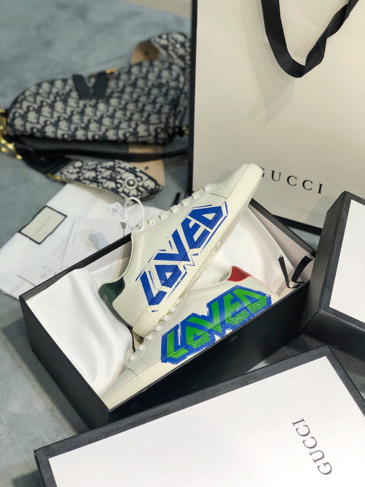 Anum Bags Detail