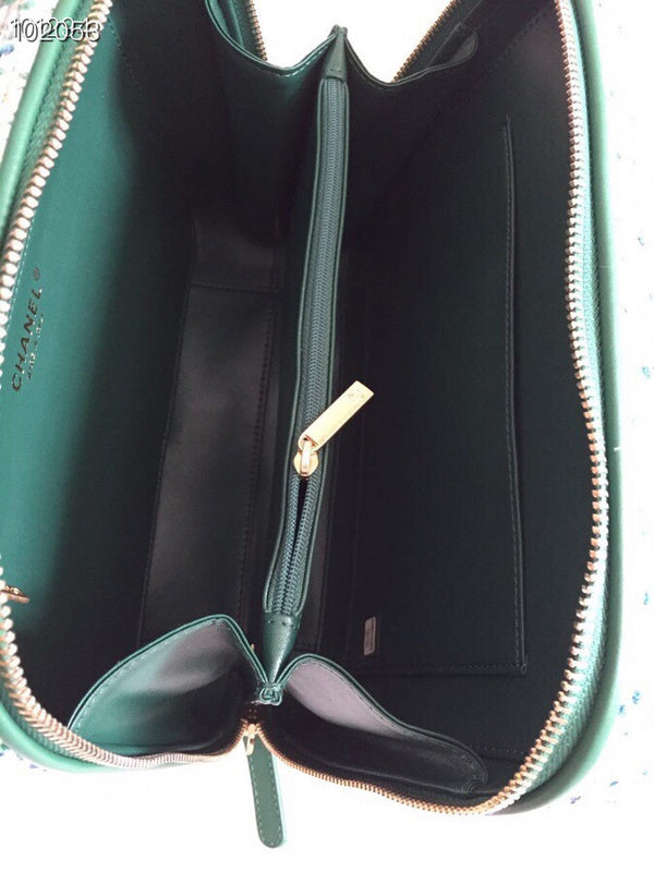 Anum Bags Detail