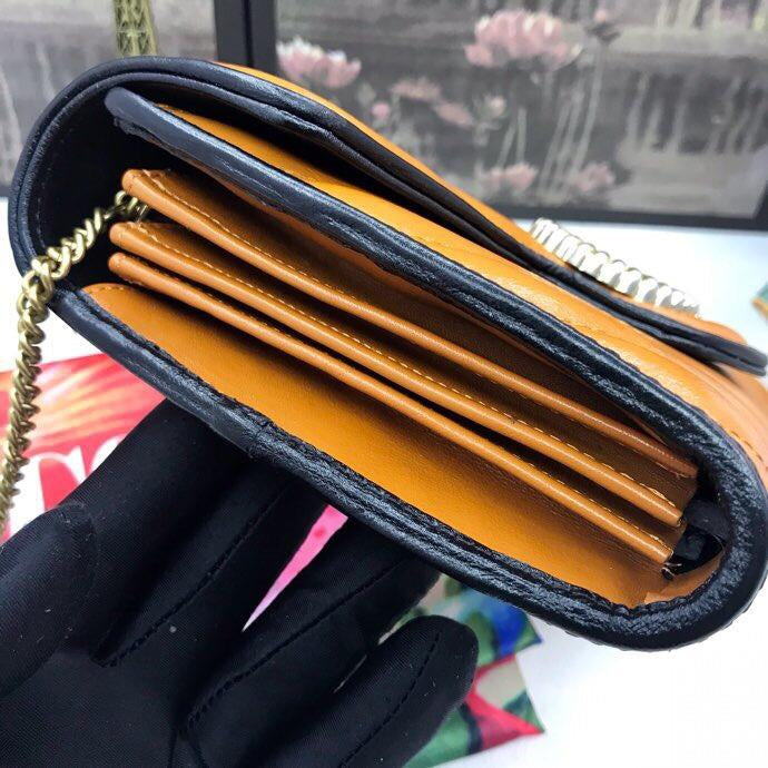 Anum Bags Detail