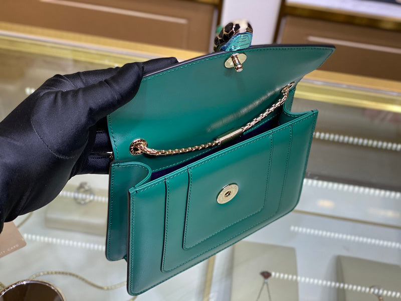 Anum Bags Detail