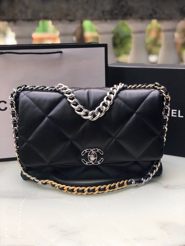 Anum Bags Detail