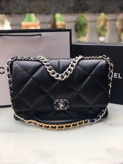 Anum Bags Detail