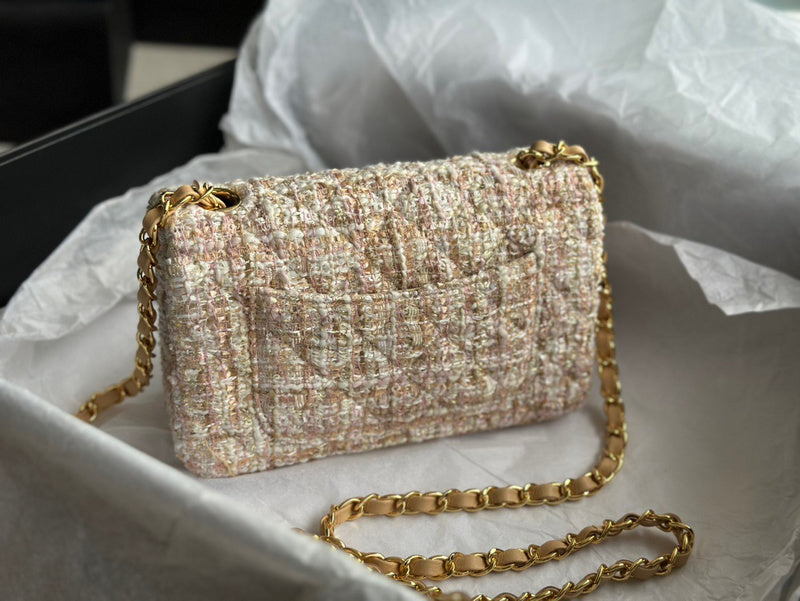 Anum Bags Detail