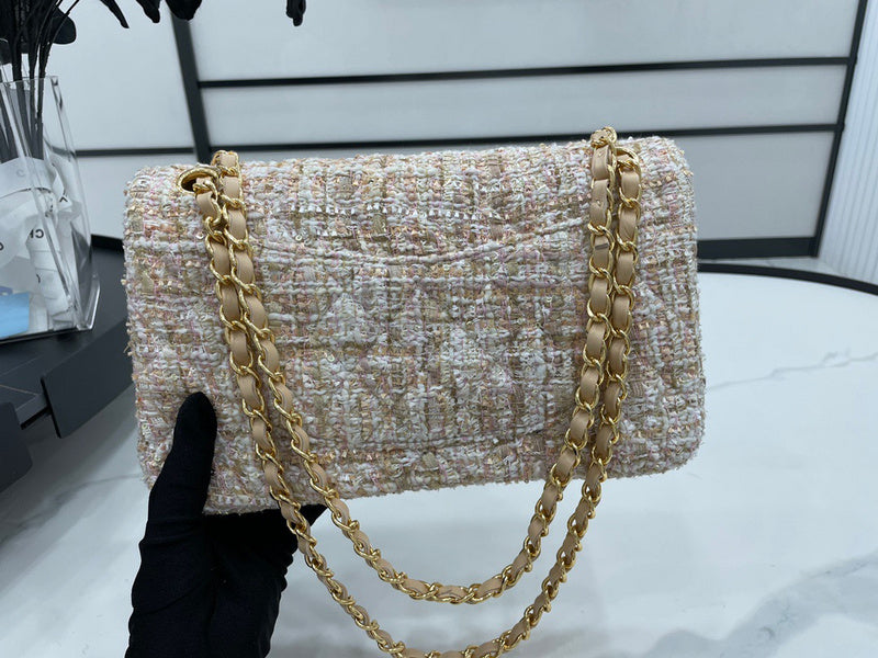 Anum Bags Detail
