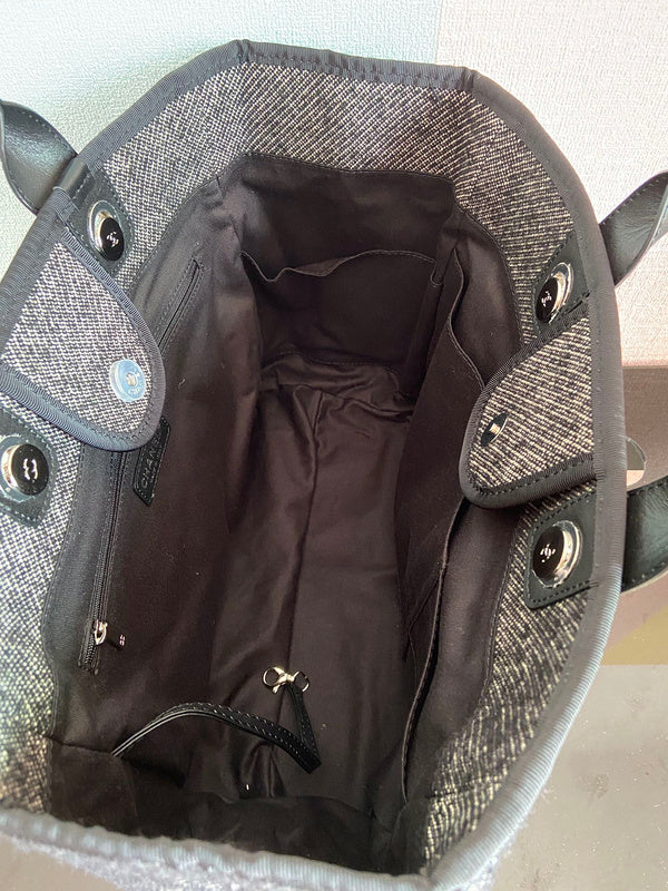 Anum Bags Detail