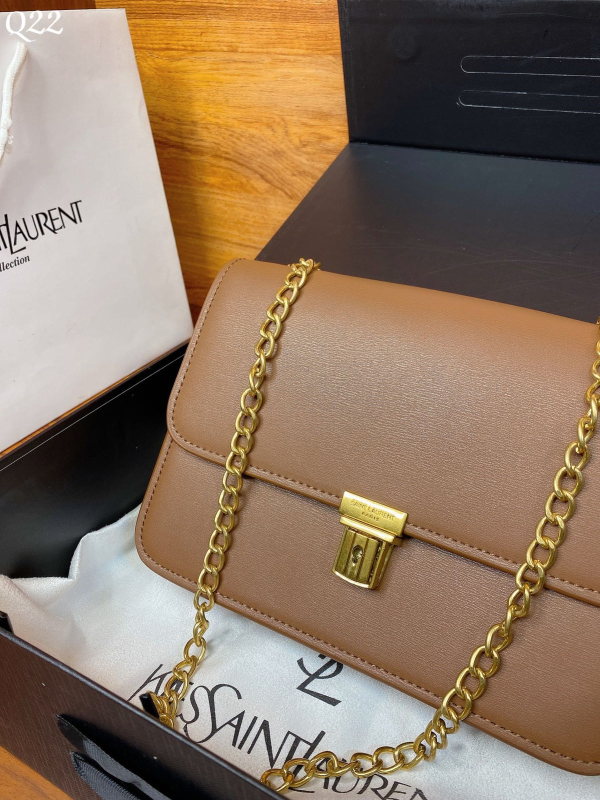 Anum Bags Detail