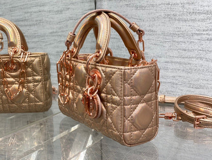 Anum Bags Detail