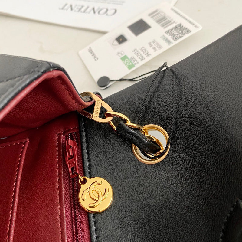 Anum Bags Detail