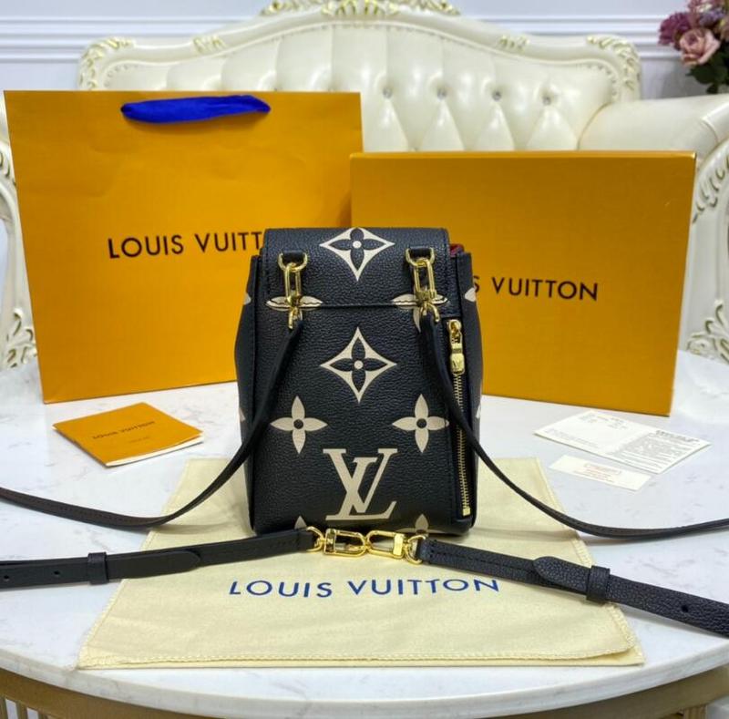 Anum Bags Detail