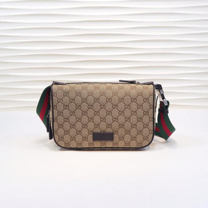 Anum Bags Detail