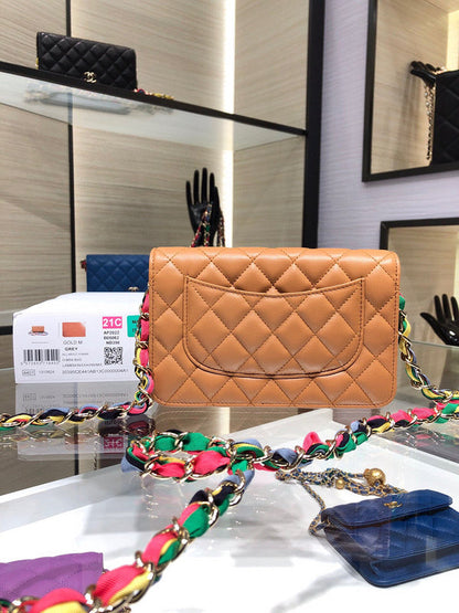 Anum Bags Detail