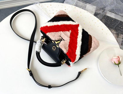 Anum Bags Detail