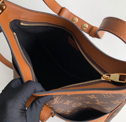 Anum Bags Detail