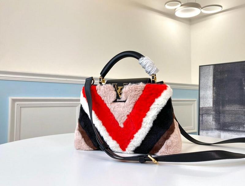 Anum Bags Detail