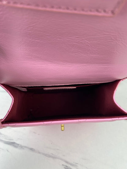 Anum Bags Detail