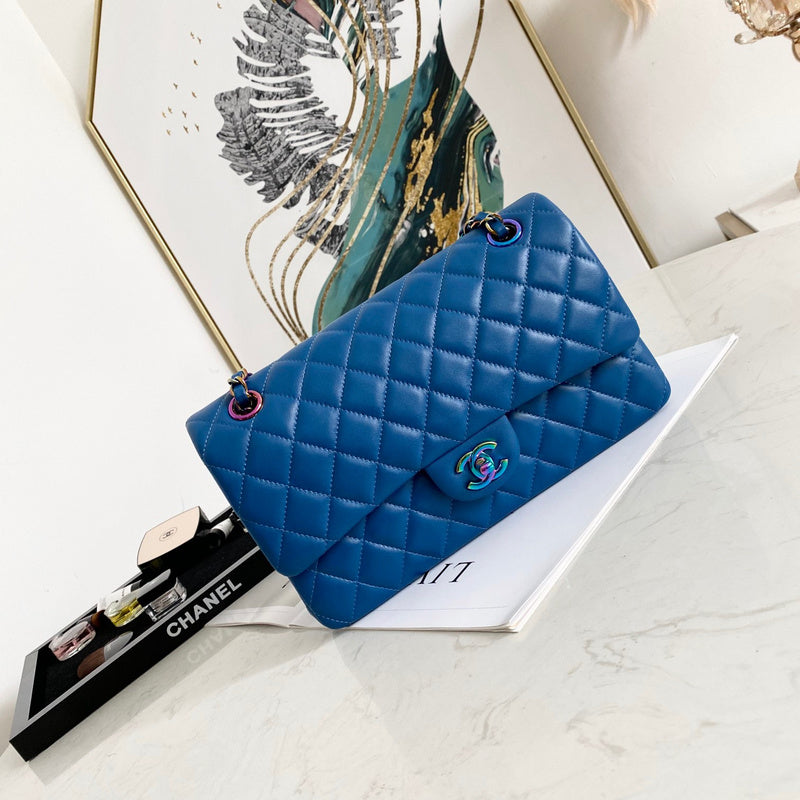 Anum Bags Detail