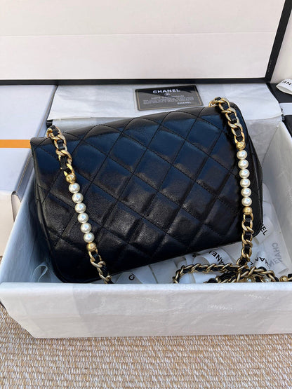 Anum Bags Detail